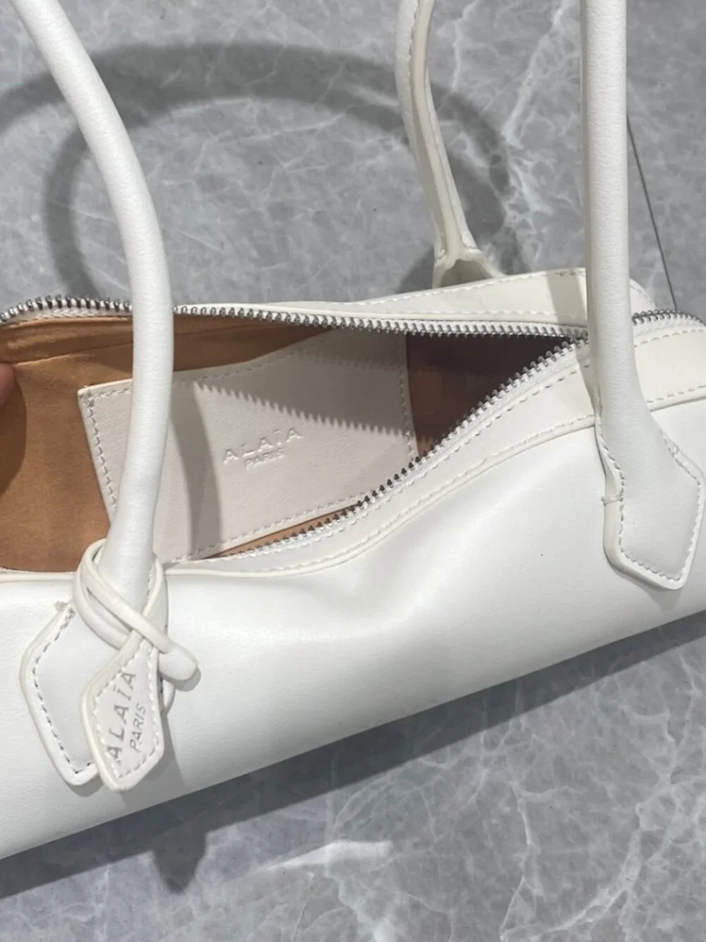 Alaia Le Teckel White Sausage Bag - Picture 8 of 9